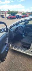 Toyota Avensis '04-thumb-2