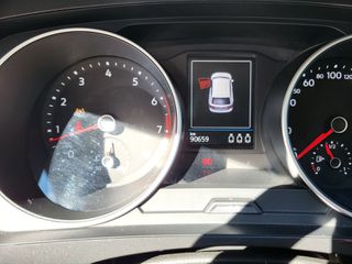 Volkswagen Tiguan 2018 R-LINE-thumb-12