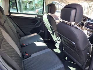 Volkswagen Tiguan 2018 R-LINE-thumb-9