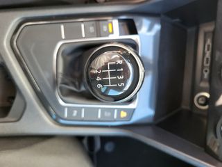 Volkswagen Tiguan 2018 R-LINE-thumb-16