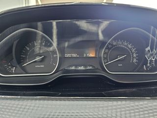 Peugeot 2008 2018 ACTIVE-thumb-7
