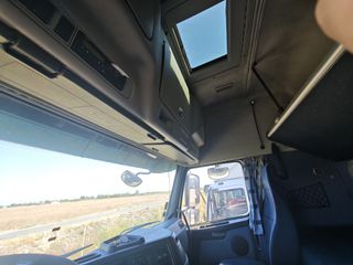 Volvo 2009 FH 440-thumb-9