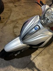 Piaggio Beverly 350 SportTouring 2013 BEVERLY 350 SPORT TOURING ABS