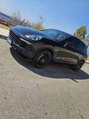 Porsche Cayenne 2016 E-Hybrid - Panorama-thumb-2