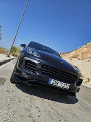 Porsche Cayenne 2016 E-Hybrid - Panorama-thumb-5