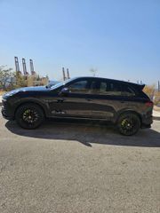 Porsche Cayenne 2016 E-Hybrid - Panorama-thumb-11