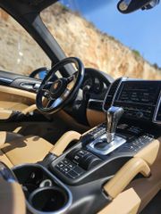 Porsche Cayenne 2016 E-Hybrid - Panorama-thumb-15