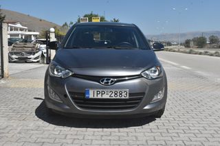 Hyundai i 20 2013-thumb-2