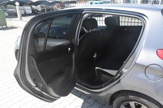 Hyundai i 20 2013-thumb-10