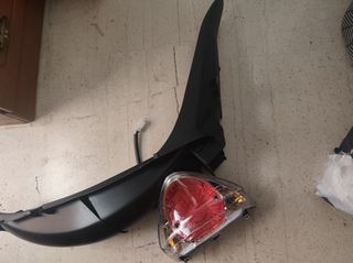 yamaha crypton x 135 φτερο πισω και φαναρι πισω