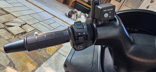 Suzuki Burgman 200 2019 ABS-thumb-9
