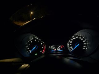 Ford Focus 2014 eco boost-thumb-14