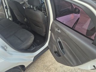 Ford Focus 2014 eco boost-thumb-23