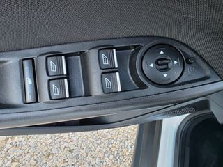 Ford Focus 2016-thumb-7