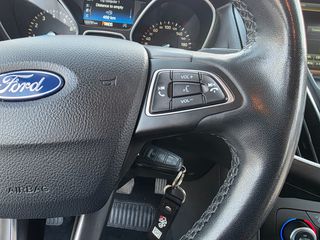 Ford Focus 2016-thumb-17