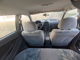 Mitsubishi Carisma 1997-thumb-13
