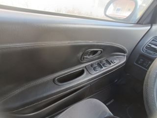 Mitsubishi Carisma 1997-thumb-19