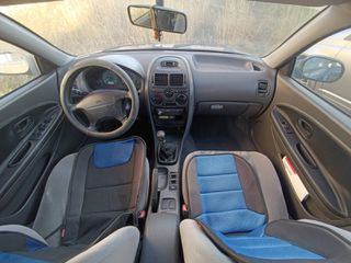 Mitsubishi Carisma 1997-thumb-23