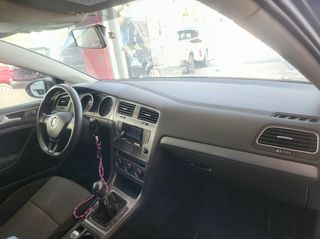 Volkswagen Golf 2015 1.6 TDI BLUEMOTION COMFORTLINE-thumb-11