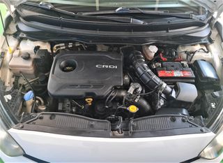 Hyundai i 20 2014 1.1 CRDi Classic-thumb-6