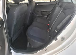 Hyundai i 20 2014 1.1 CRDi Classic-thumb-11