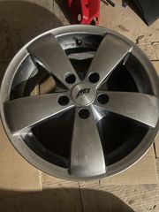 πωλούνται ζάντες από ford focus