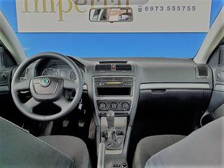 Skoda Octavia 2012 1.2 TSI 105HP AMBITION-thumb-9
