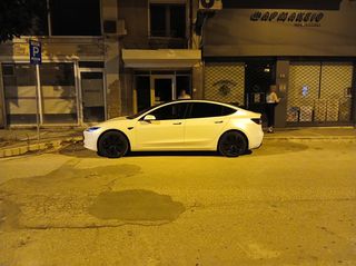 Tesla Model 3 2024 Highland-thumb-2
