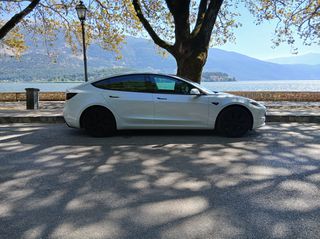Tesla Model 3 2024 Highland-thumb-5