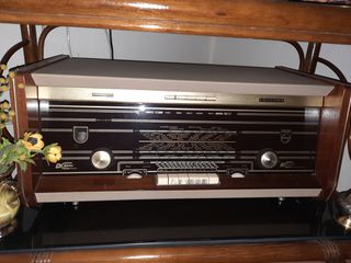 Philips Stereo Gramophone – Ραδιόφωνο/Έπιπλο δεκαετίας ’60