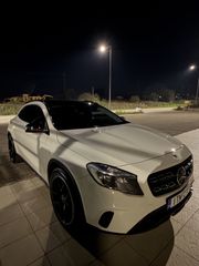 Mercedes-Benz GLA 180 2017