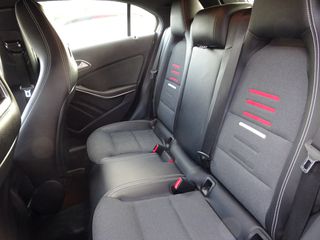 Mercedes-Benz A 160 2017 CDI DIESEL-thumb-19