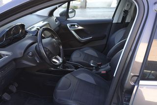Peugeot 2008 2017 Allure-thumb-4