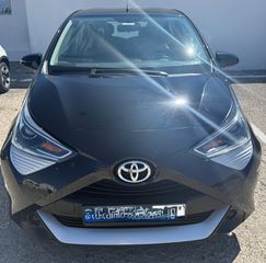 Toyota Aygo 2022 1.0 X-PLAY II