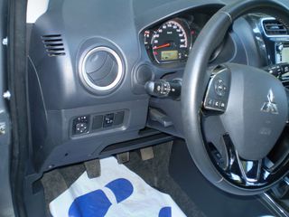 Mitsubishi Space Star 2020-thumb-10