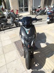 Aprilia SR 125 2024 E5-thumb-4