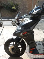 Aprilia SR 125 2024 E5-thumb-9