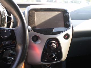 Toyota Aygo (X) 2016-thumb-7
