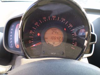 Toyota Aygo (X) 2016-thumb-14