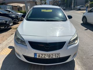 Opel Astra 2012 1.3 CDTI