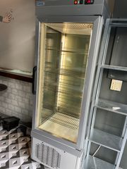 Ψυγείο τούρτας παγωτού