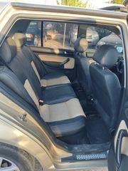 Volkswagen Golf 2003-thumb-6