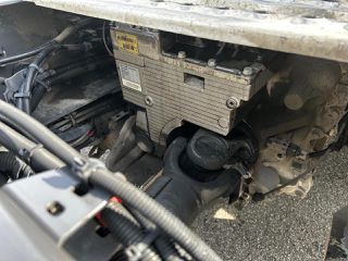 Volvo 2019-thumb-11