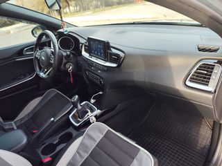Kia Ceed / cee'd 2019 GT LINE-thumb-1