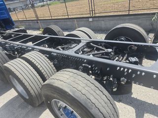 Σασί Volvo 2017 FH 500 4αξονικο Τιμόνι τεμπέλη-thumb-8