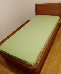 Κρεβάτι Μονό και κομοδίνο (πωλούνται και χωριστά)