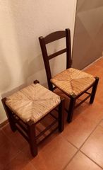 Καρεκλάκι και σκαμπώ