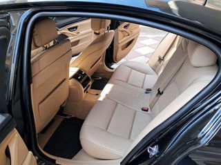 Bmw 523 2011 i-thumb-16