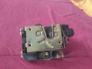 Seat ibizza  Cordoba ,99-02 6k1037016G ΕΜΠ δεξια