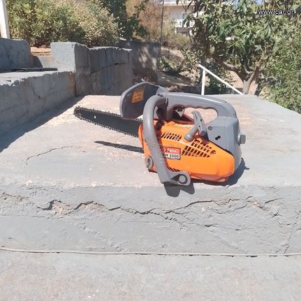 ΑΛΥΣΟΠΡΙΟΝΟ ΒΕΤΖΙΝΟΚΙΝΗΤΟ ΕΛΑΦΡΥ  ΓΙΑ ΚΛΑΔΕΜΑΤΑ Plus  KW 2500 δώρο μια αλυσίδα καινούργια